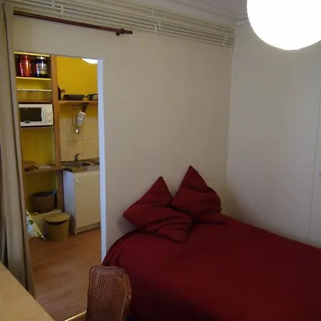 Konukevi Le Petit Montrouge Paris