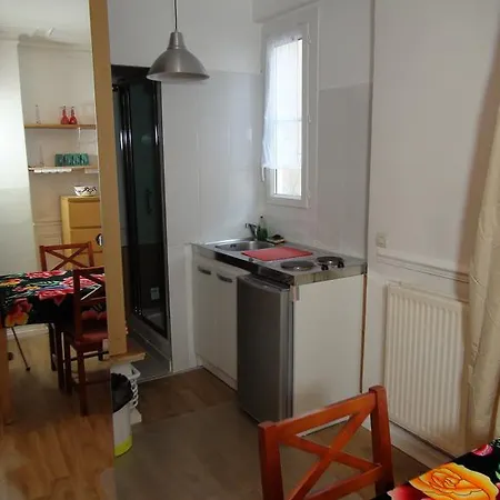 Le Petit Montrouge Konukevi *