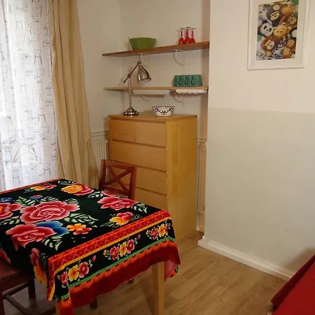 Konukevi Le Petit Montrouge Paris